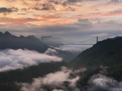 花江“桥”见丨花江峡谷大桥:云雾中的世界级奇观