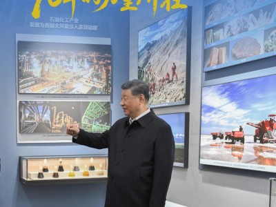鉴往知来,跟着总书记学历史|3件展陈,透视新疆跨越70年的力量所在